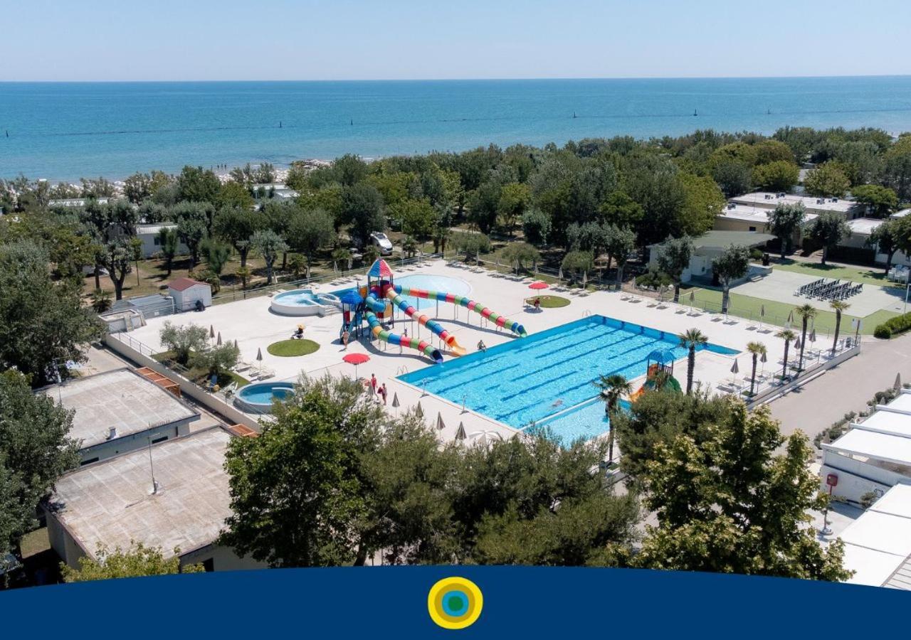 Hotel Club Del Sole Stork Family Collection Giulianova Exterior foto