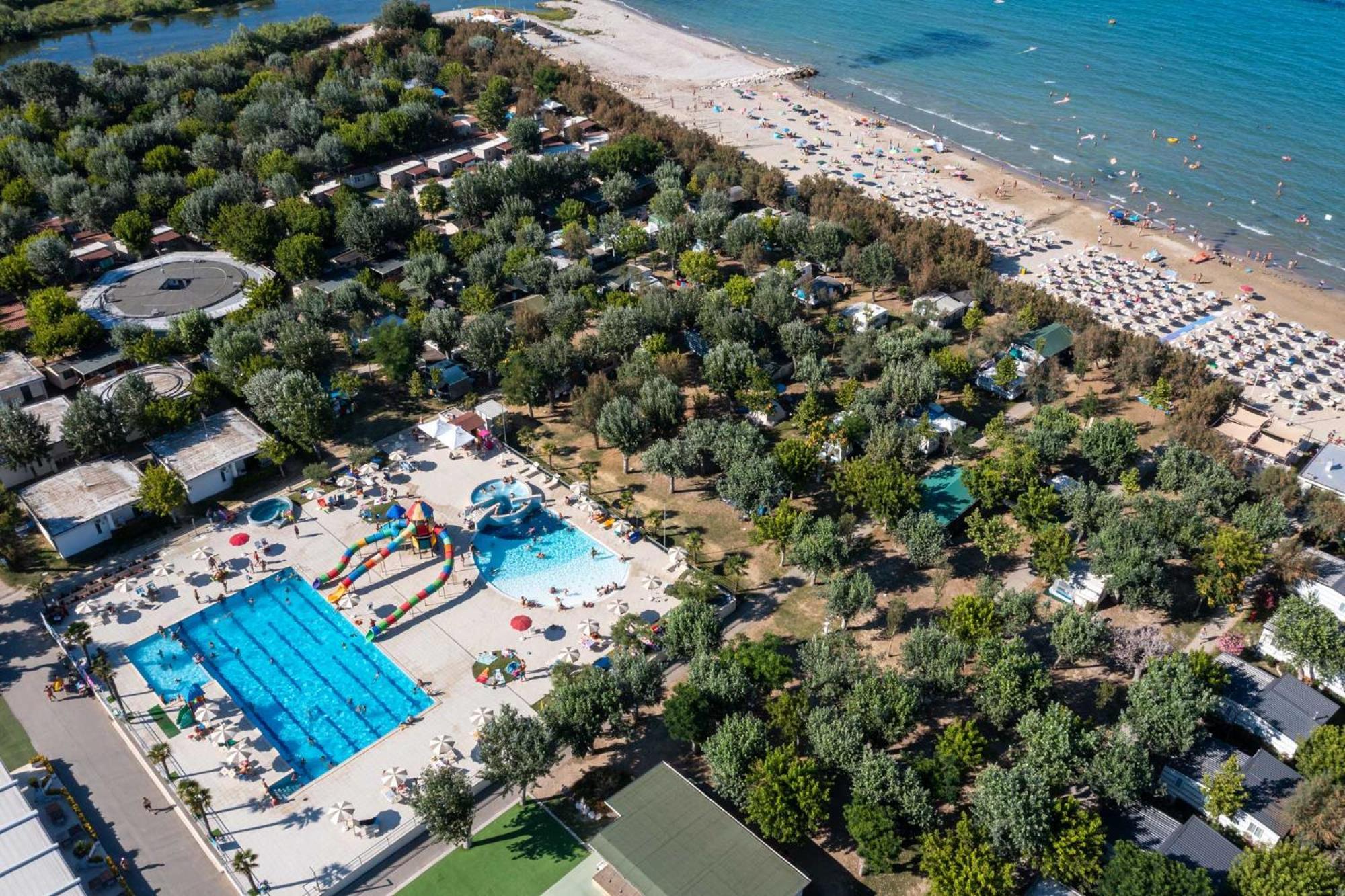 Hotel Club Del Sole Stork Family Collection Giulianova Exterior foto